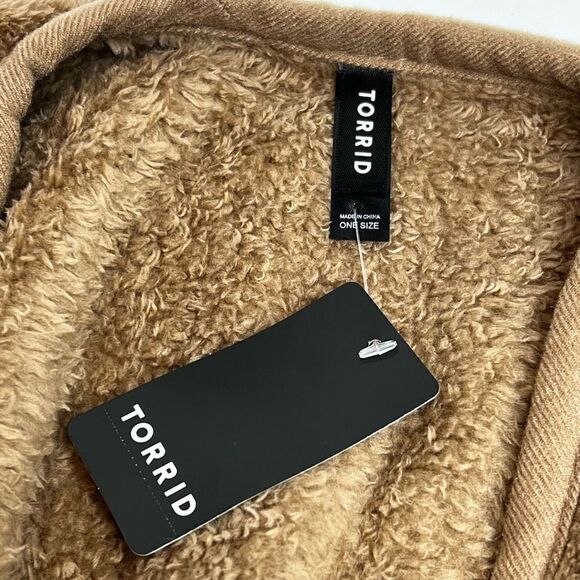 Torrid NWT camel cozy Sherpa belted ruana one size - Picture 13 of 15